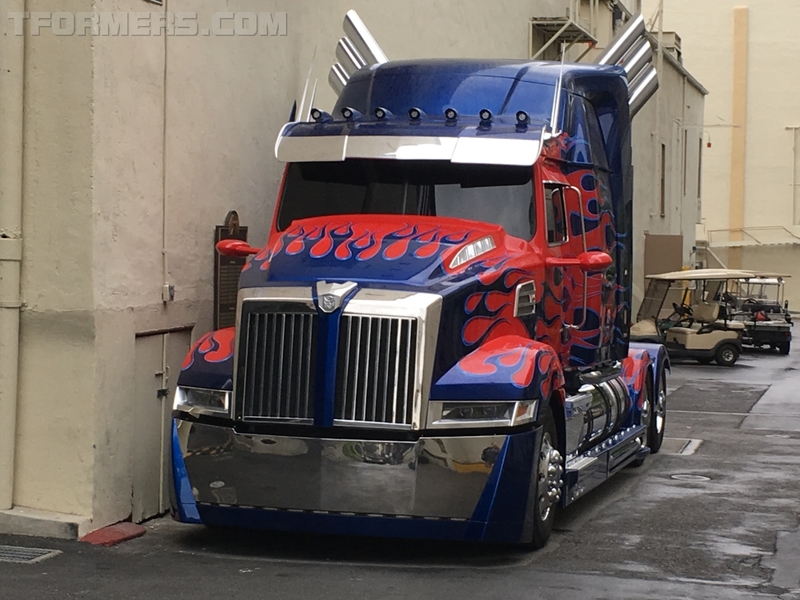 Transformers optimus prime clearance car